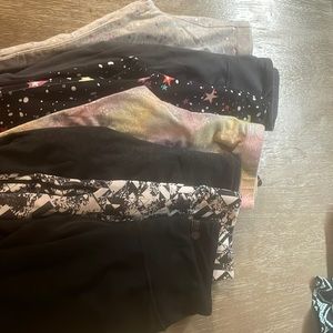 7 pairs of leggings and capris